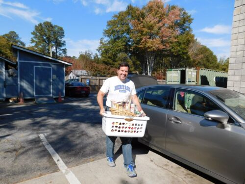 Deliver Food Donations Gwinnett Food Bank Pantry Lilburn Coop